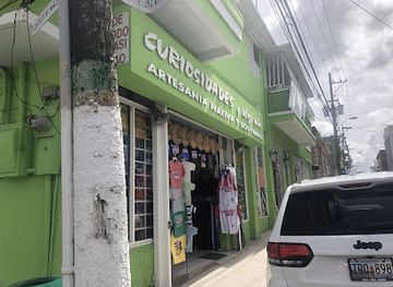puerto-rico/sierra-de-cayey/shop/curiosidades-y-algo-mas-artesania-nativa-y-souvenirs