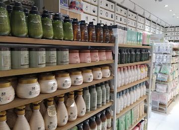 myanmar-burma/mandalay/shop/mieivc