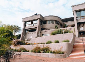 zimbabwe/matabeleland-north/shop/elephant-hills-resort