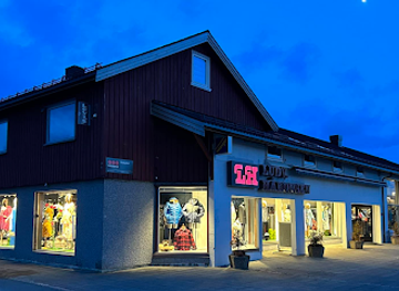 norway/lofoten/shop/ludv-hakonsen-dame