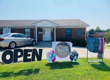 kentucky/frankfort/shop/a-little-of-this-a-little-of-that-boutique