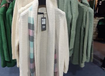 ireland/ring-of-kerry/shop/mackens-of-ireland-limited