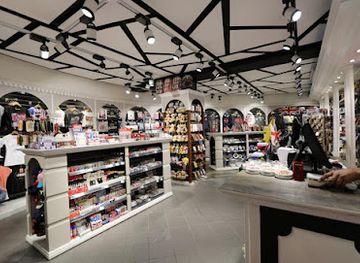 united-kingdom/london/shop/the-giftree-london