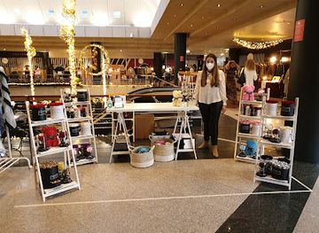 portugal/porto/shop/peninsula-boutique-center