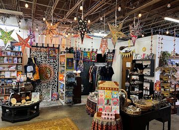 tennessee/east-tennessee/shop/new-moon-rising-gifts-goods