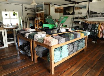 new-york/montauk/shop/whalebone-flagship