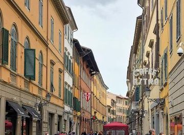 italy/pisa/shop/corso-italia