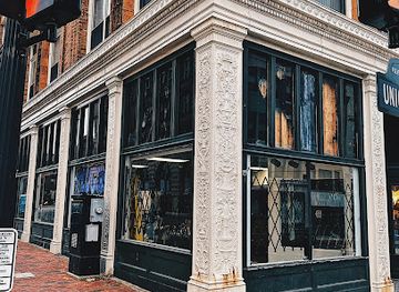 massachusetts/new-bedford/shop/plugged-in-downtown