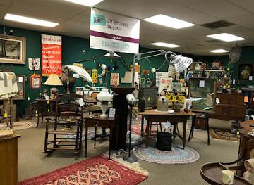 pennsylvania/happy-valley/shop/apple-hill-antiques