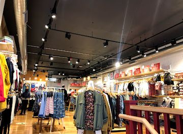 new-hampshire/hanover/shop/fatface