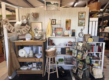 arkansas/sherwood/shop/kiehl-avenue-flea-market-antiques-collectibles