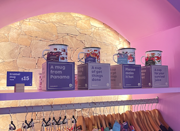 panama/panama-city/shop/monsters-showroom