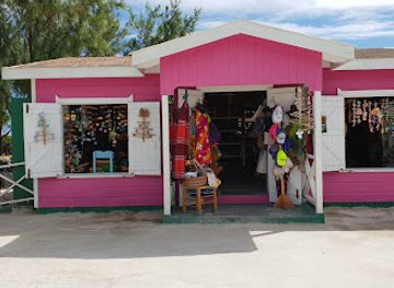 barbados/central-uplands/shop/la-cuevita-souvenir-shop