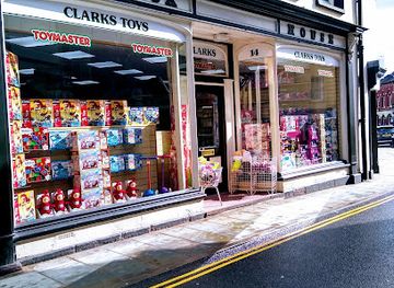 united-kingdom/brecknockshire/shop/clarks-toys