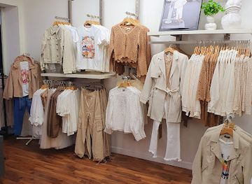 ireland/county-westmeath/shop/love-lucy