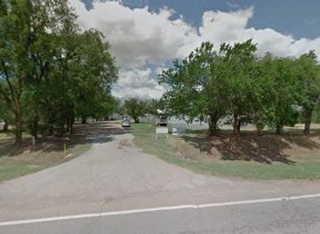 oklahoma/great-salt-plains-state-park/shop/stash-to-stitches-quilting