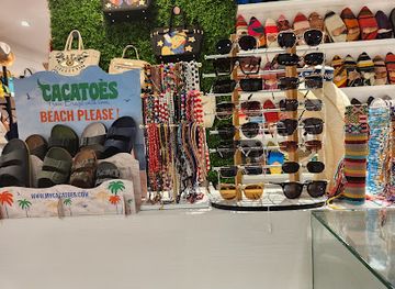 kuwait/al-shaheed-park/shop/hangers-boutique