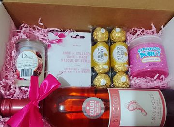 saint-lucia/anse-mamin/shop/franzette-s-boxx-customized-gifts-in-st-lucia