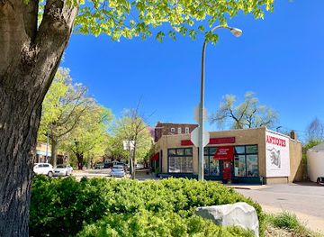missouri/st-louis/forest-park/shop/little-shop-around-the-corner