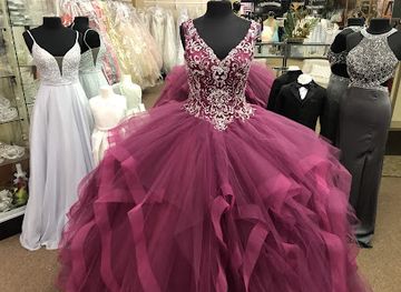 illinois/aurora/shop/lucero-s-fine-boutique