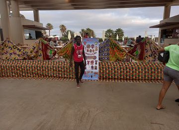 cabo-verde/santa-maria-beach/shop/lucas-shops
