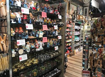 canada/montreal/shop/kuriosity