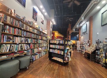 washington/everett/shop/artisans-books-coffee