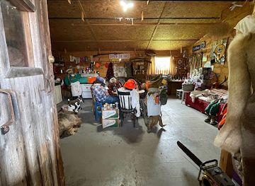 michigan/upper-peninsula/shop/da-yoopers-tourist-trap