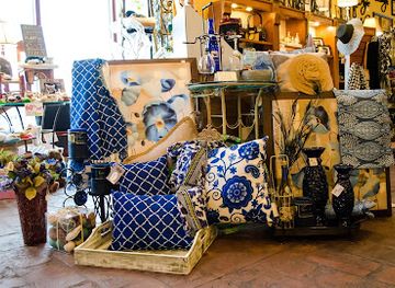 south-dakota/sioux-falls/historic-district/shop/country-n-more