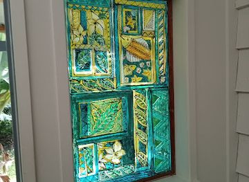 norfolk-island/queen-victoria-s-garden/shop/cottage-ceramics