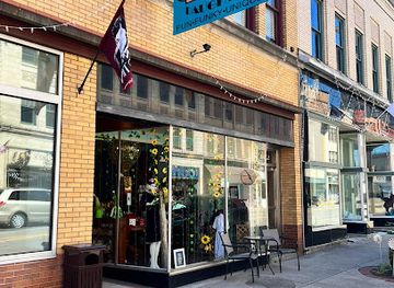 west-virginia/wheeling/shop/prodigal-daughter-treasures-and-trinkets-ltd-co