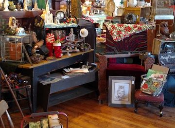 wisconsin/milwaukee/shop/farm-girl-art-and-antiques