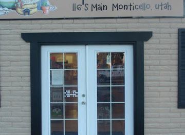 utah/san-rafael-swell/shop/unique-creations-gifts