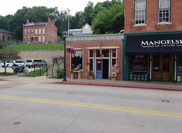 illinois/driftless-area/shop/galena-river-wine-cheese