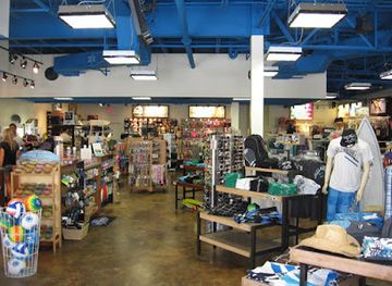 florida/clearwater-beach/shop/maui-nix-surf-shop