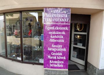 hungary/vac/shop/anna-asvanyekszer-es-ajandekbolt