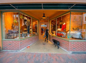 new-hampshire/seacoast-region/shop/inside-out