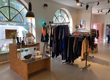 sweden/vasterbotten/shop/red-cross