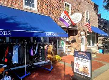 rhode-island/arcadia-management-area/shop/conanicut-gift-shop