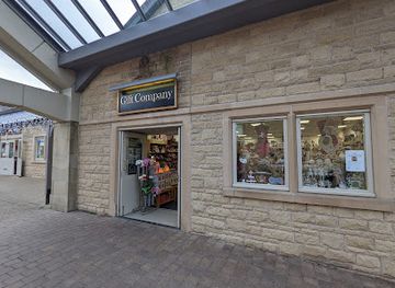 united-kingdom/derbyshire/shop/peak-village