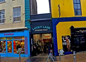 ireland/county-limerick/shop/lucky-lane