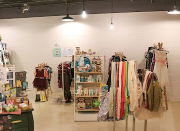 illinois/champaign/shop/greener-goods-shop-refillery