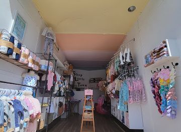 utah/cedar-city/shop/shop-little-town