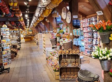 netherlands/zaanse-schans/shop/wooden-shoe-workshop-of-zaanse-schans