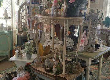 arizona/gila-county/shop/fancy-finds