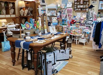 florida/fort-lauderdale-beach/shop/the-yellow-orchid-gifts