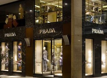 italy/bologna/shop/prada-bologna