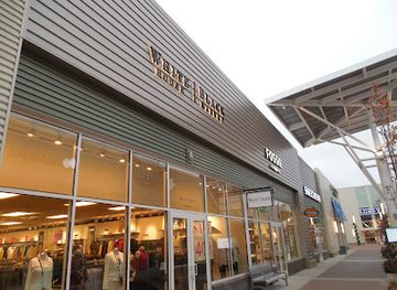 nebraska/platte-river-state-park/shop/white-house-black-market