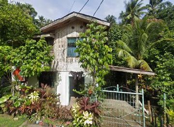 philippines/camiguin/shop/ricziel-sari-store