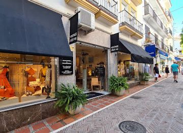 spain/costa-del-sol/shop/vintage-deja-vu